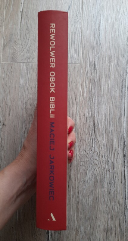 Elbląg Rewolwer obok Biblii w co wierzy Ameryka.
Sprzedam nową książkę.
Kosztowała 44.99 zł.
Dostałam dwie na