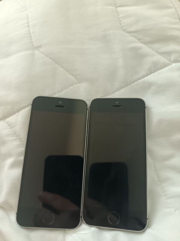 Elbląg Sprzedam kilka tel iPhone se 5 6 se działa lecz coś się z ekranem działa iPhone 6 działa tyle że ma szybę