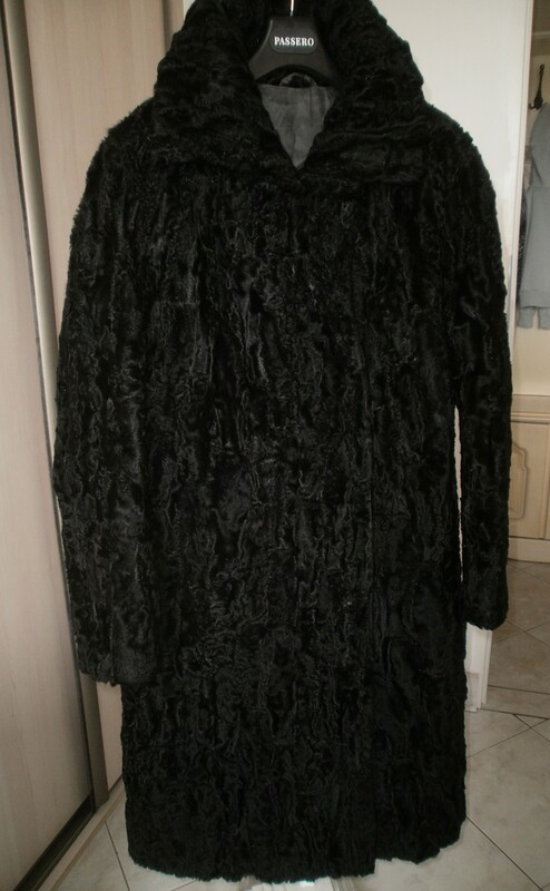 Elbląg Dzień dobry:
Mam do oddania w zamian za dwie czekolady gorzkie Meltie 85% czarne futro z karakuł, Jest ogólnym