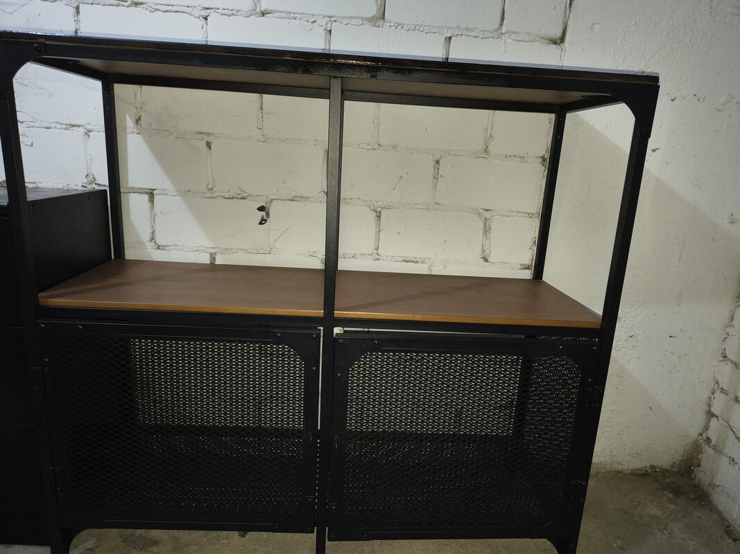 Elbląg Witam. Regał Black meble Ikea wymiary : 100cmx95cm okazjonalnie cena 100 zł ( brak możliwość rezerwacji ).