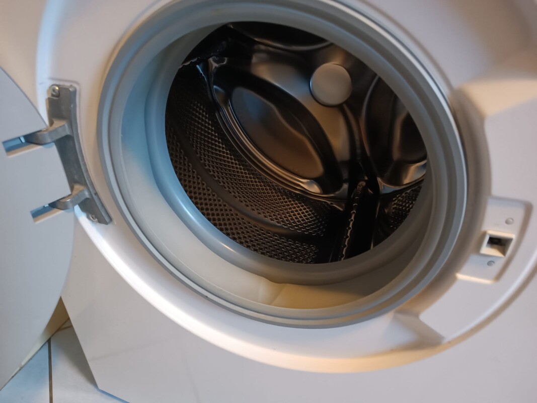 Elbląg Pralka Bosch na gwarancji, stan bardzo dobry, mało używana ( 2 dorosłe osoby) 8 kg, 1400 obrotów. Odbiór