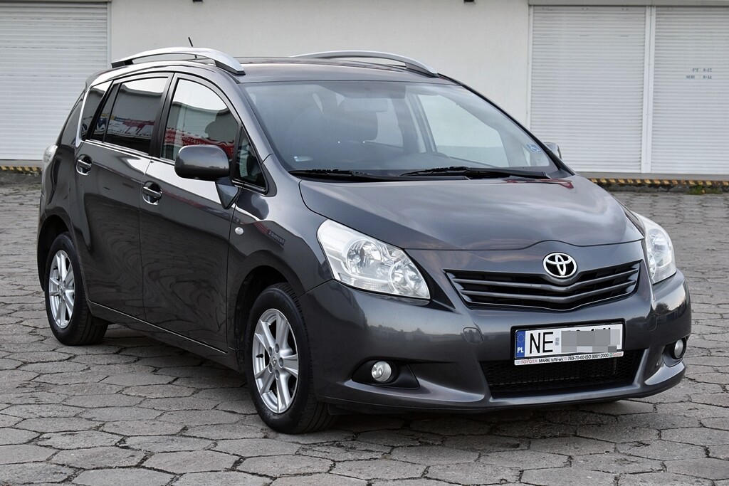 Elbląg . TOYOTA VERSO II 2009 ROKWersja 7-osóbSkrzynia manualna 6 biegówSalon PolskaSilnik 2.0 na łańcuszku rozrząduAuto