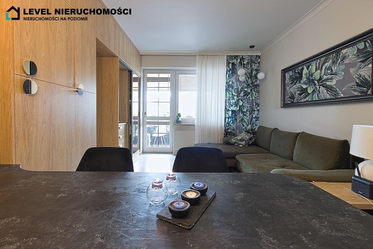 Elbląg LEVEL NIERUCHOMOŚCIDom wielofunkcyjny w StegnieTrzy apartamenty94,63m2NIERUCHOMOŚCI NA POZIOMIE