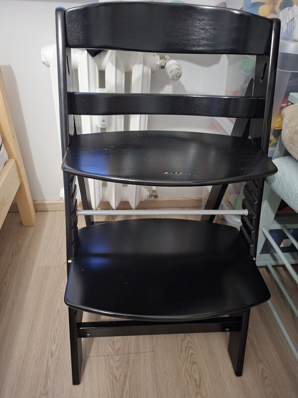 Elbląg Sprzedam krzesełko dla dziecka, które może posłużyć nawet do siódmego roku życia. Krzesełko używane tylko kilka