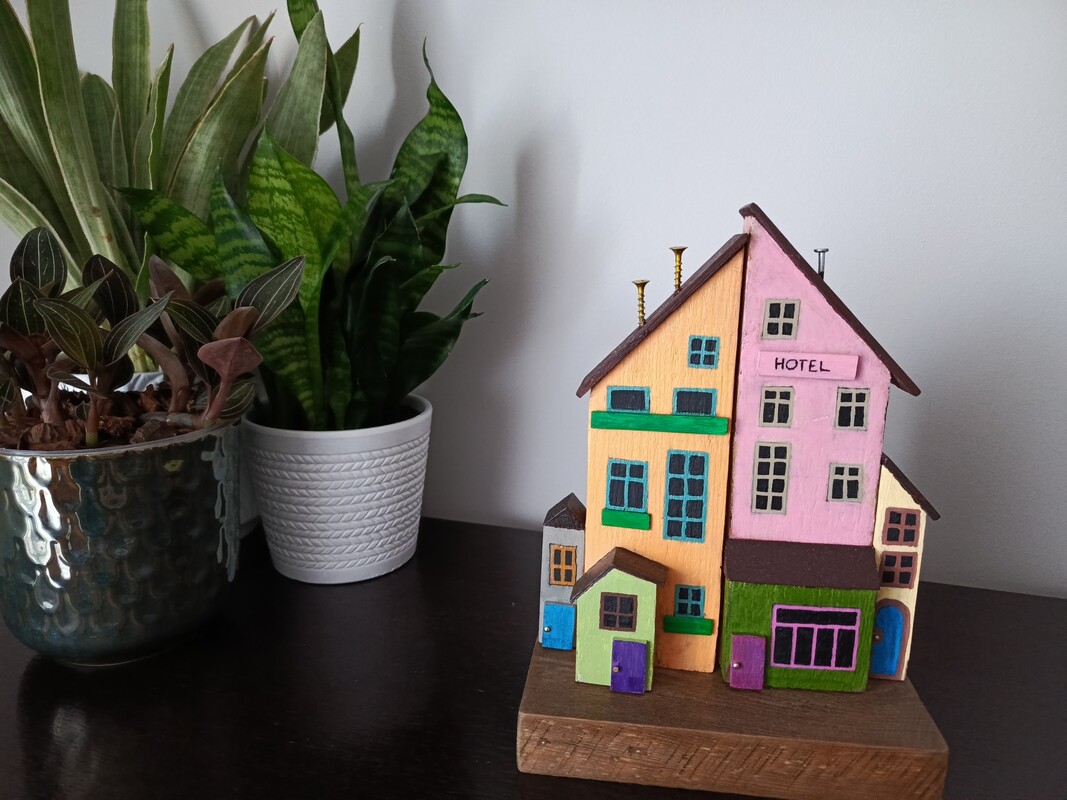 Elbląg Marzysz o własnej kamienicy? Szybko, tanio i bez urzędowych formalności. Cena jednej sztuki.