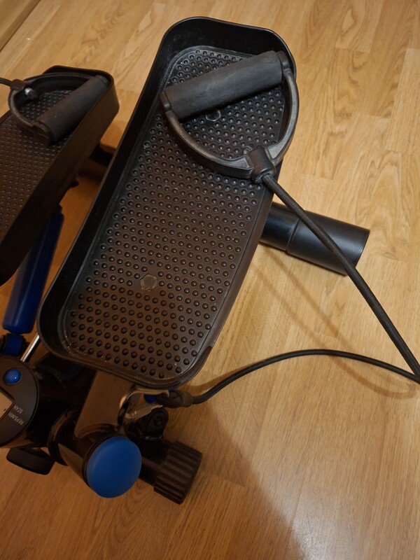 Elbląg Sprzedam stepper ELITUM z ekspanderami.
Stan bdb. Napisz sms jeśli chcesz dopytać.
Szczuplejsze nogi i