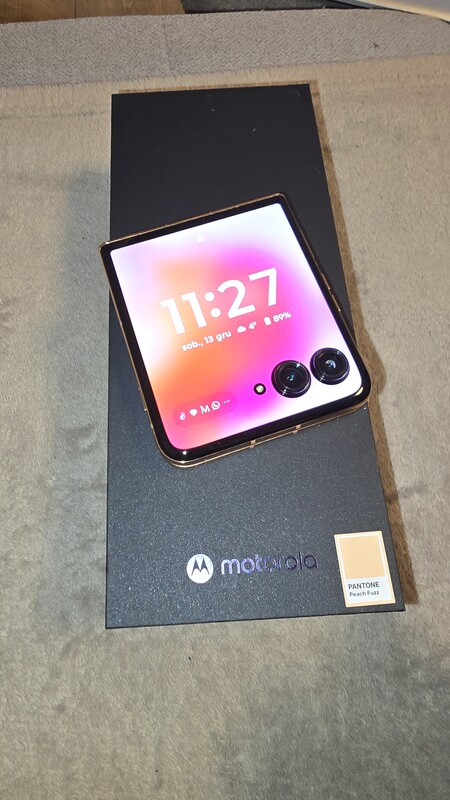 Elbląg Sprzedam telefon Motorola Razr 50 Ultra 12/500 GB. Telefon jest w bardzo dobrej kondycji używany przez półtorej