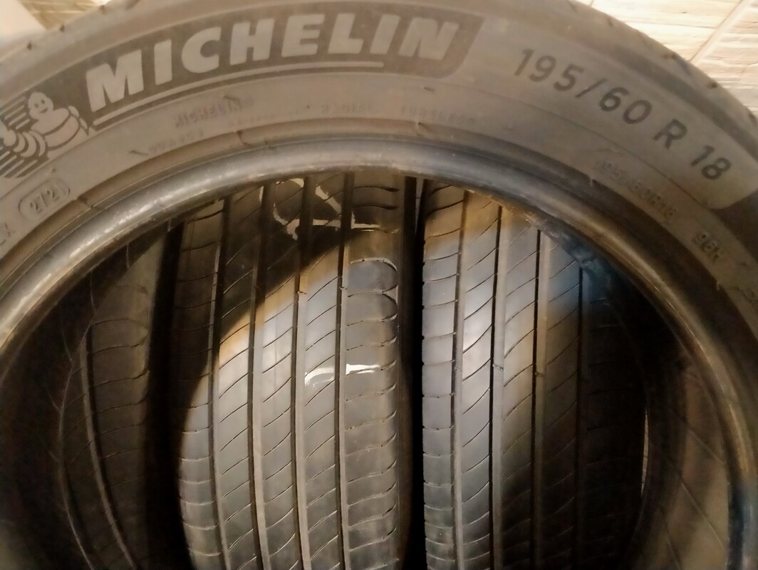 Elbląg SPRZEDAM 4X OPONY LETNIE UŻYWANE MICHELIN E. PRIMACYRozmiar: 195/60R18 96 HProducent: