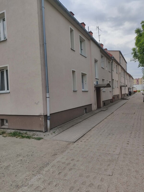 Elbląg DOM NIERUCHOMOŚCIOFERUJEMY NA SPRZEDAŻMIESZKANIE 2 POKOJOWEPow. 33 m2Blisko