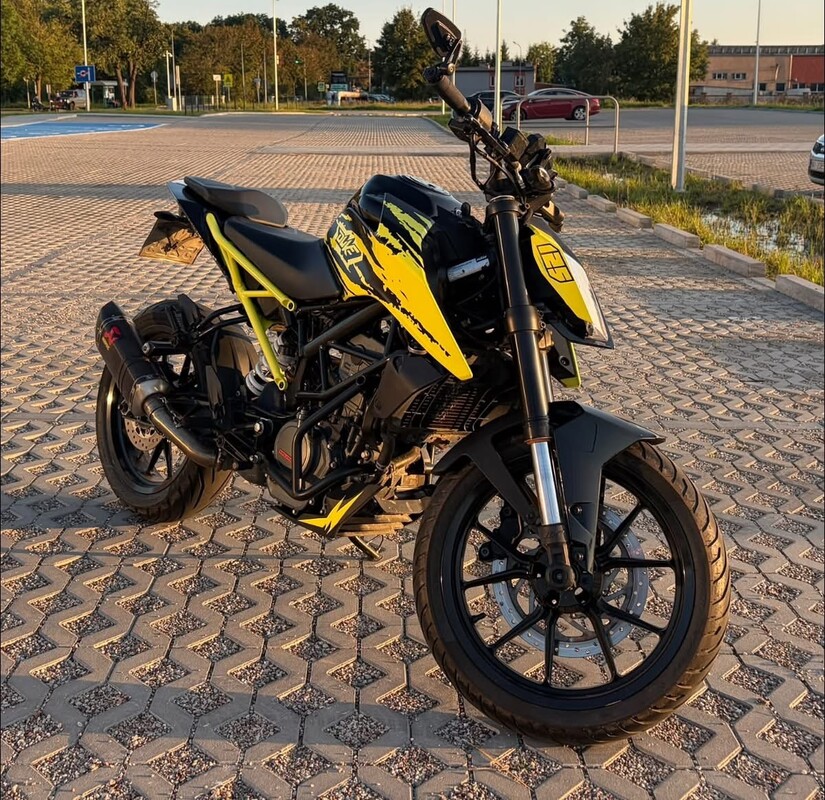 Elbląg **KTM DUKE 125 | 2017 | 32 146 km | 15 KM**
