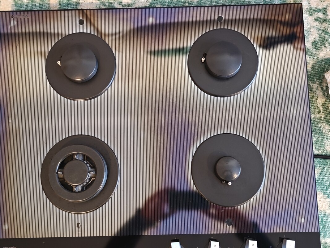 Elbląg Sprzedam płytę gazową GORENJE GCW641ST. Płyta zasilana gazem ziemnym.
Pasuje do szafki 60cm. Sprawna posiada