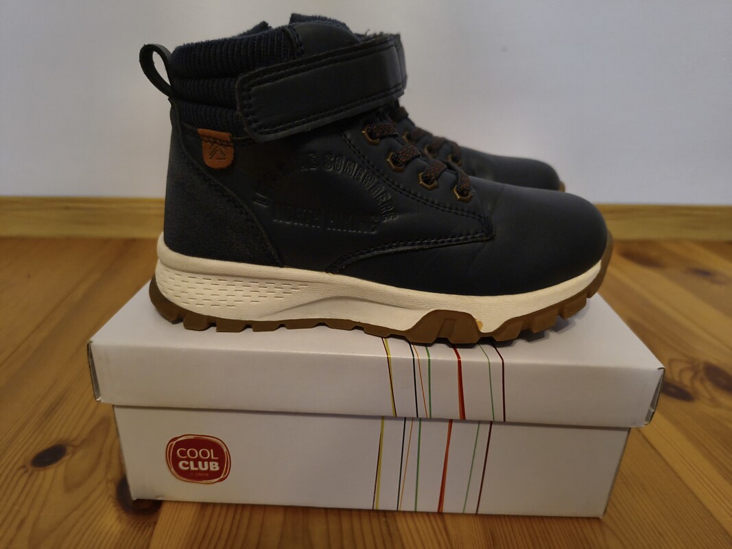 Elbląg Sprzedam trzewiki chłopięce firmy COOL CLUB ze Smyka, ocieplane w środku polarem. Rozmiar 30,długość wkładki
