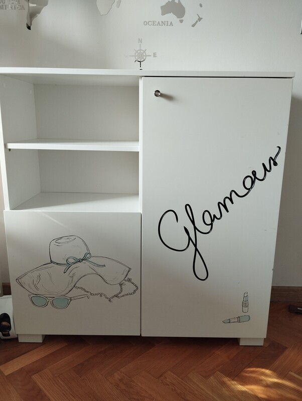 Elbląg Sprzedam meble młodzieżowe Meblik (kolekcja fashion). Meble solidne, delikatne ślady użytkowania. Cena za