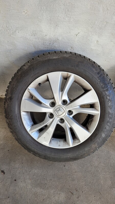 Elbląg Felgi 7x16 5x114,3 ET55 (opony 215/60 R16)