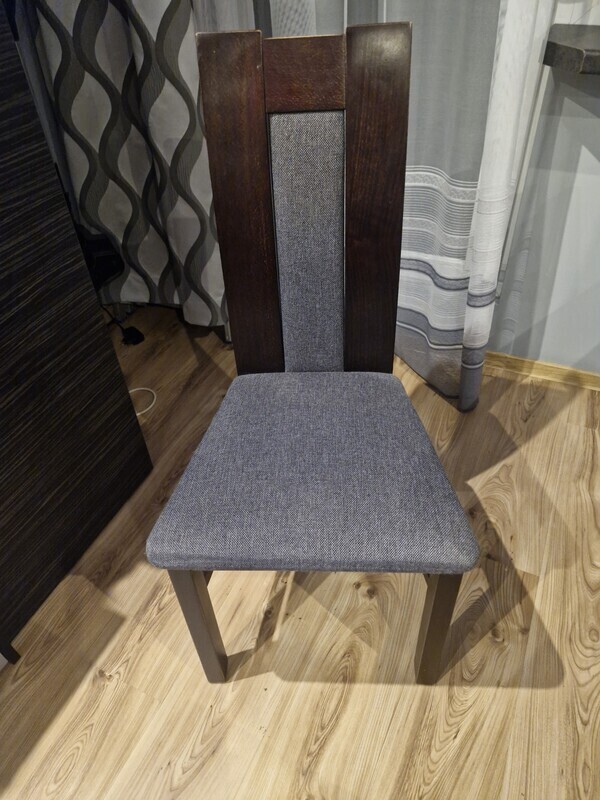 Elbląg Krzesla drewniane sprzedam