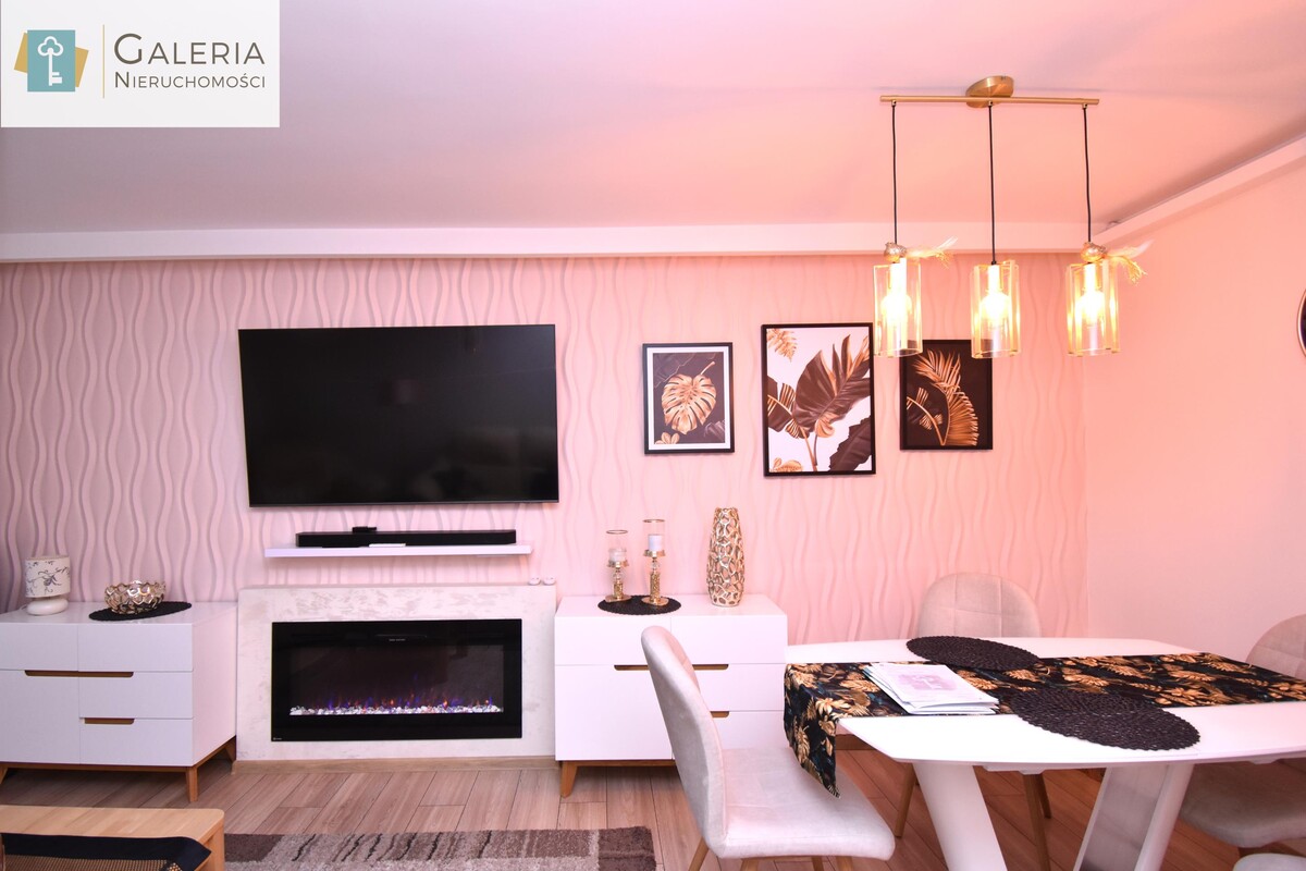 Elbląg GALERIA NIERUCHOMOŚCIZ pasji i miłości do nieruchomościNa sprzedaż: Gotowe do wprowadzenia- 3 pokoje z klimatem