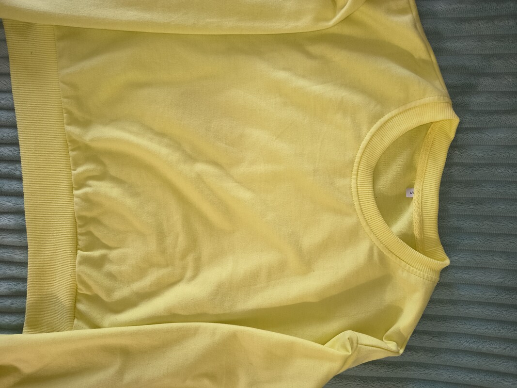 Elbląg Witam. Bluzy w rozmiarze S 2 sztuki cena 40 zł