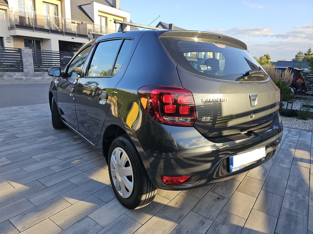 Elbląg DACIA SANDERO – Praktyczny kompakt z 2017 roku, idealny do codziennego użytkowania. Samochód w wersji SL