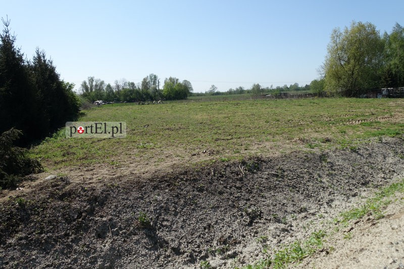 Elbląg Sprzedam działkę 0,52 ha położoną we Władysławowie (150 m od S7). Media przy granicy działki. Zabudowa dowolna.
