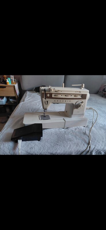 Elbląg Sprzedam maszynę do szycia łucznik, wszystko sprawne i dziala. Cena do negocjacji
