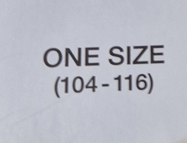 Elbląg Bluzka/przebranie: Superman - 1 sztuka Rozmiar one size od 104 do 116. Po jednym dziecku, bluzka użyta tylko