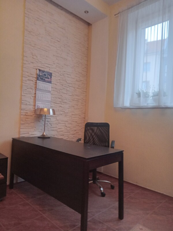 Elbląg Do wynajęcia lokal użytkowy o powierzchni 35 m², położony w ścisłym centrum Elbląga przy ul.