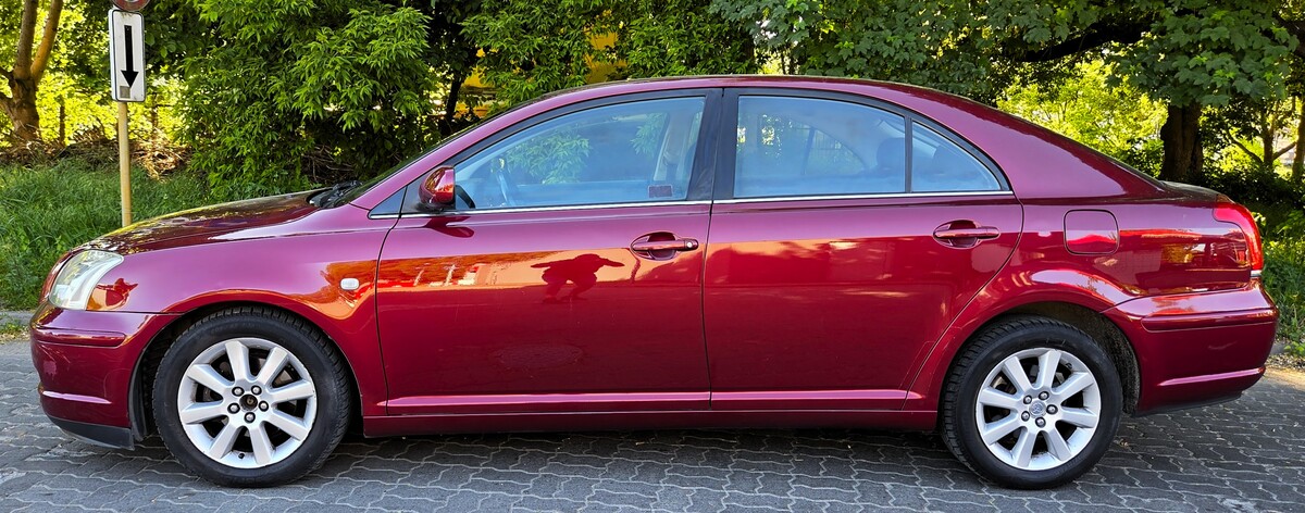 Elbląg Toyota Avensis 1,8Benzynka 130KM Bogata Wersja Wyposażenia 2005Rok-Klimatronik Poduszki Powietrzne