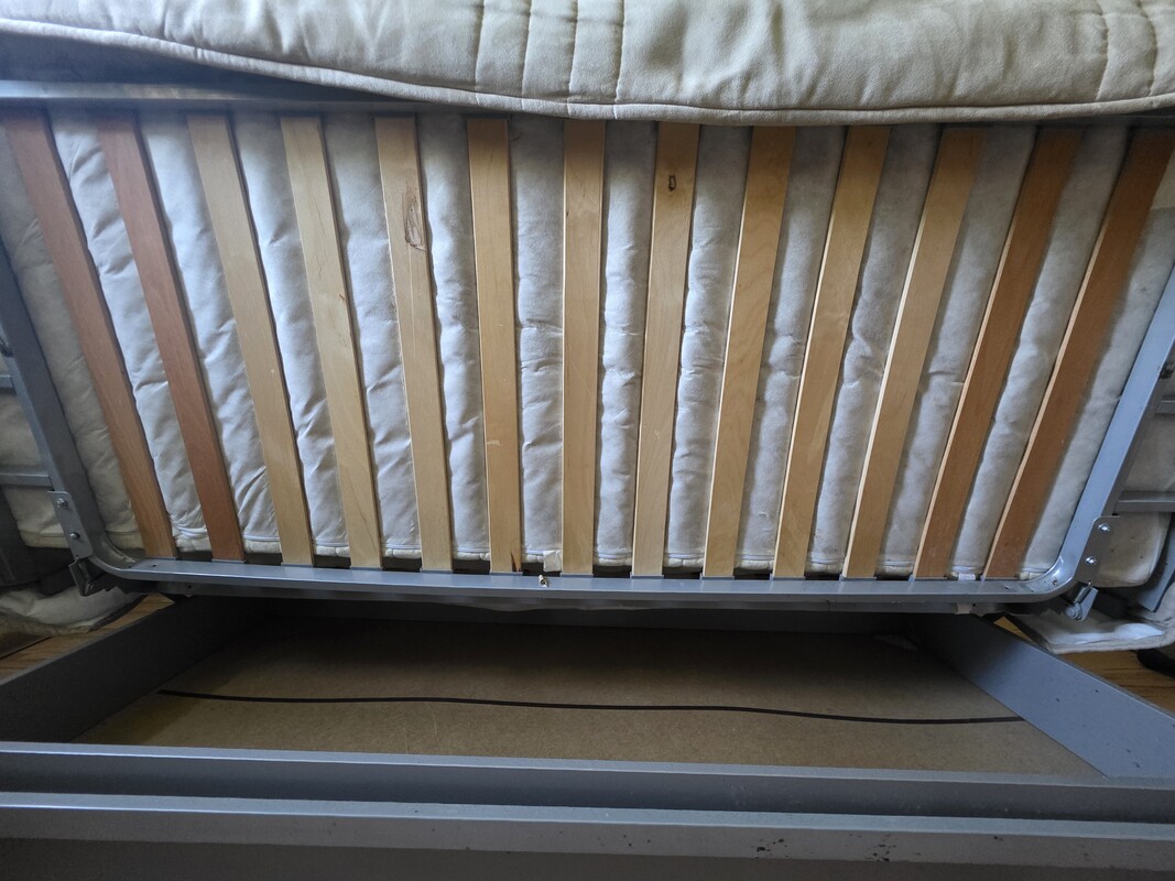 Elbląg Oddam kanapę IKEA. Stan dobry. Odbiór we własnym zakresie 10 km od Elblaga.