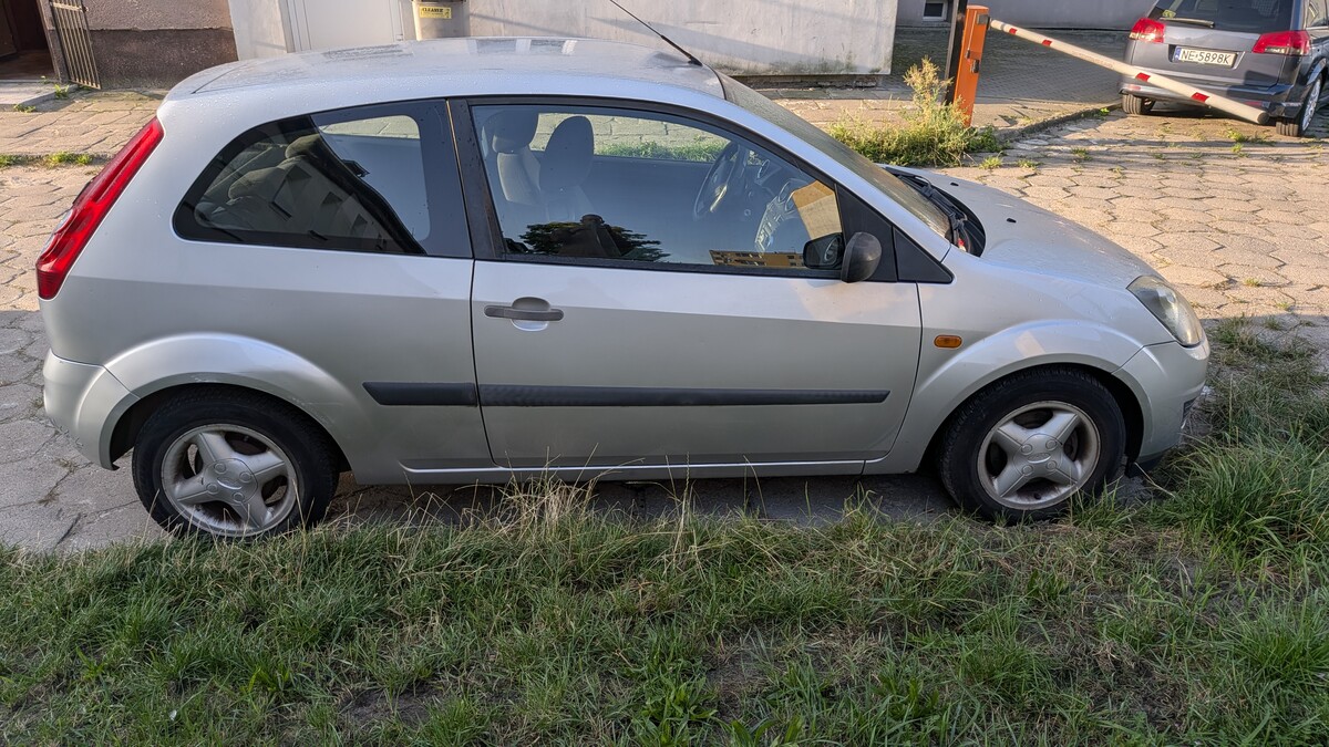 Elbląg Sprzedam ford fiesta 2007 r. sprawny technicznie aktualne badanie techniczne i oc nowe opony wielosezonowe,