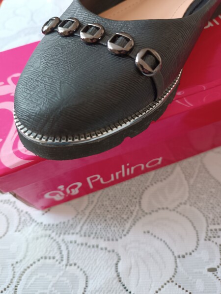 Elbląg Sprzedam nowe baleriny w rozmiarze 38 w kolorze czarnym na płaskiej platformie. Długość wkładki 24 cm. Cena 29