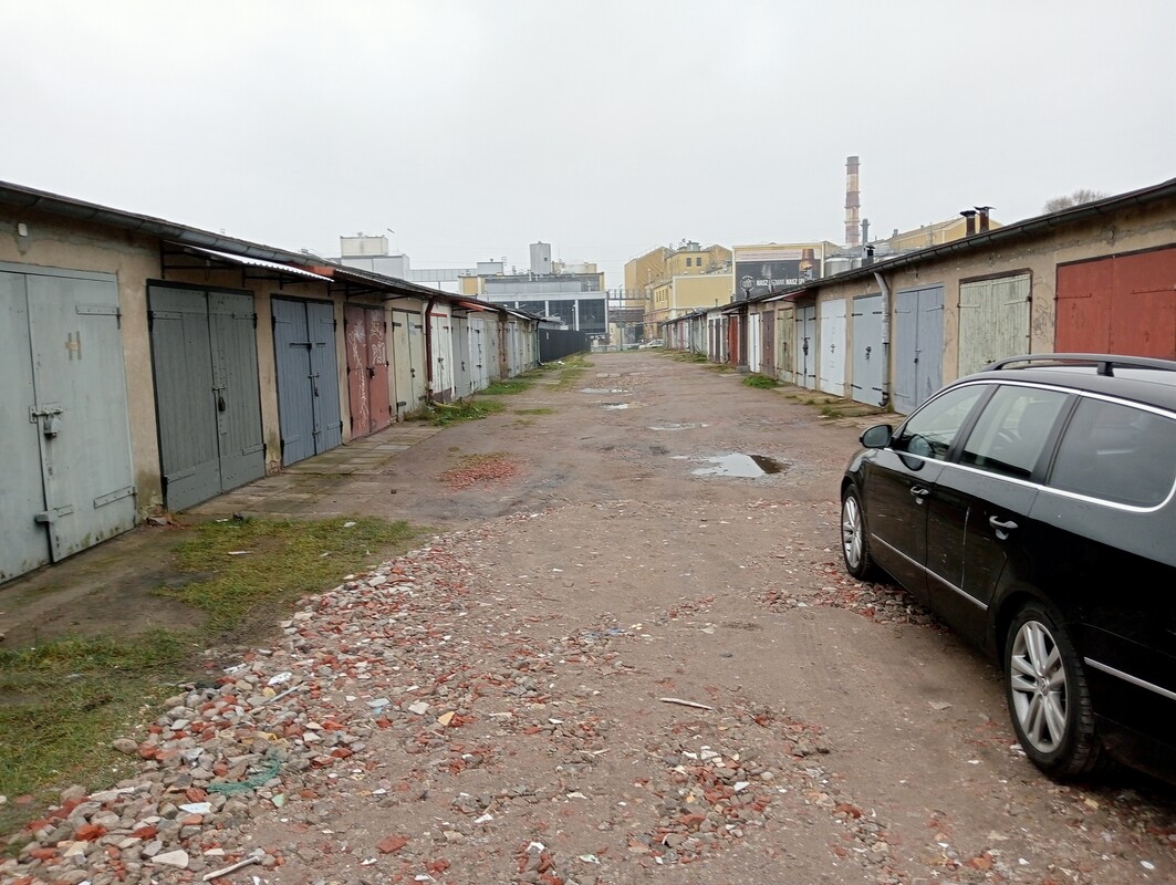 Elbląg Sprzedam garaż 19 m2 na ul Krakusa.