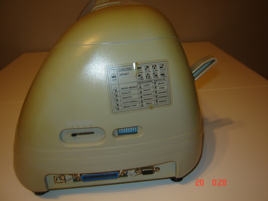 Elbląg Sprzedam ploter tnący 2D BOBCAT 60,zakupiony w 2006 roku i nigdy nie był używany.