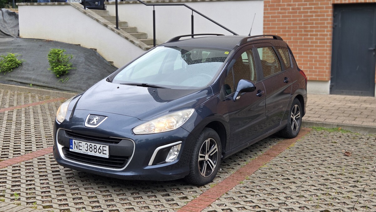 Elbląg Mam do sprzedaży zadbanego Peugeota 308 z ekonomicznym i niezawodnym silnikiem diesla 1.6 HDi o mocy 92 KM.