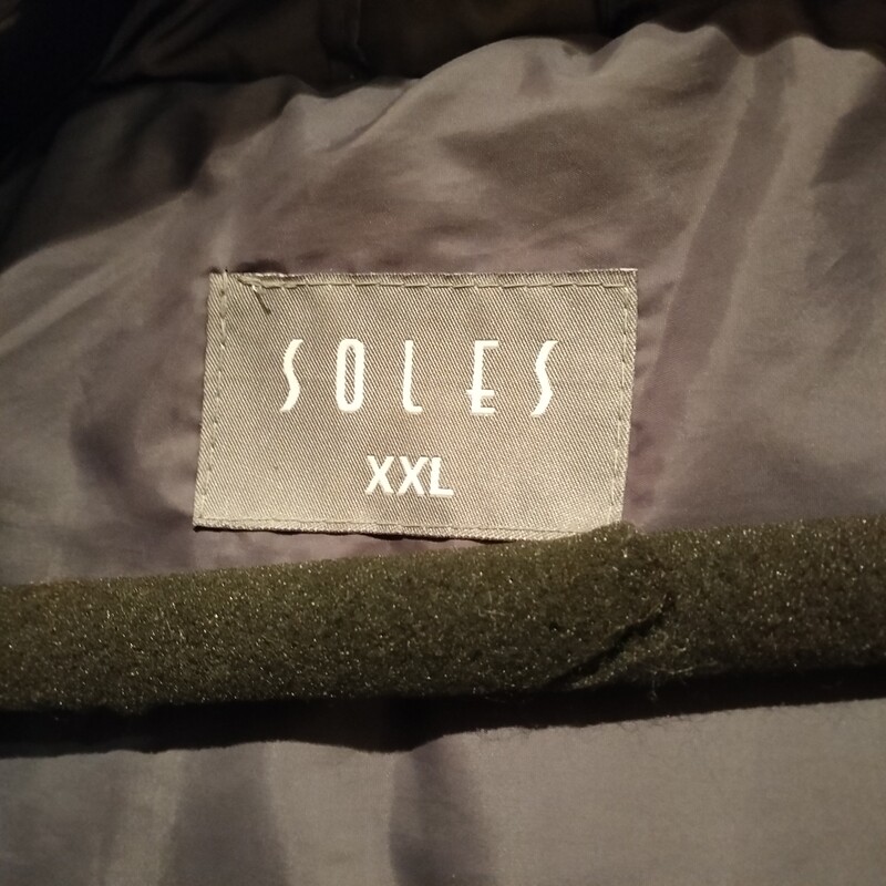 Elbląg Sprzedam zimową kurtkę rozmiar XXL koloru khaki.
Jest to rozmiar 44,dłuższa, ocieplana, kaptur odpinany, stan