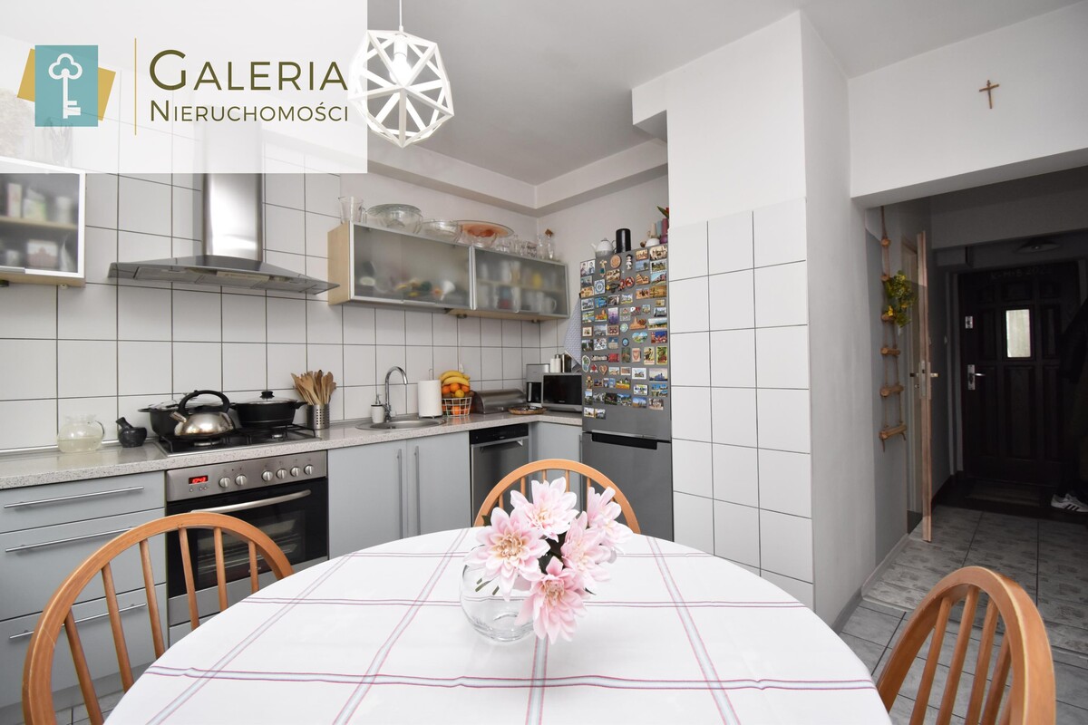 Elbląg GALERIA NIERUCHOMOŚCIZ pasji i miłości do nieruchomościNa sprzedaż: Dom w otoczeniu