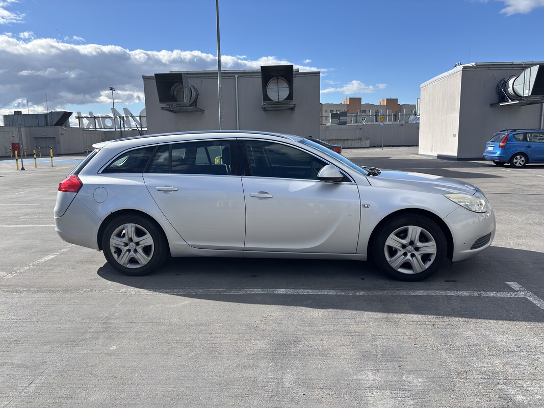 Elbląg OPEL INSIGNIA SPORTS TOURER 1.8