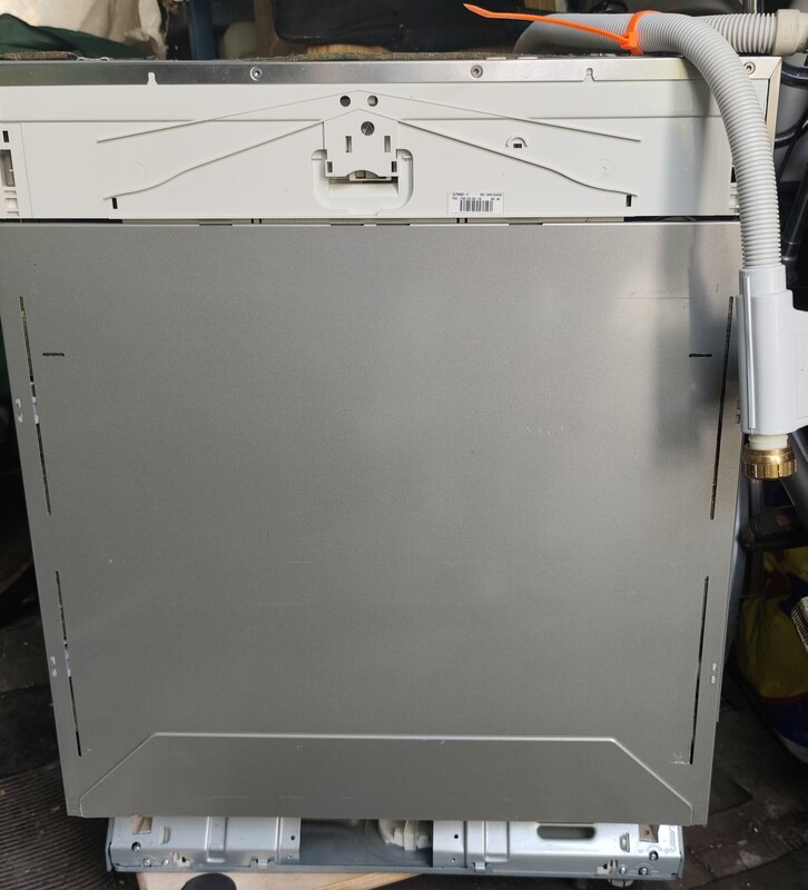 Elbląg Sprzedam zmywarkę pod zabudowę niemieckiej firmy Miele. Stan zmywarki bardzo dobry, parametry na zdjęciach. Po