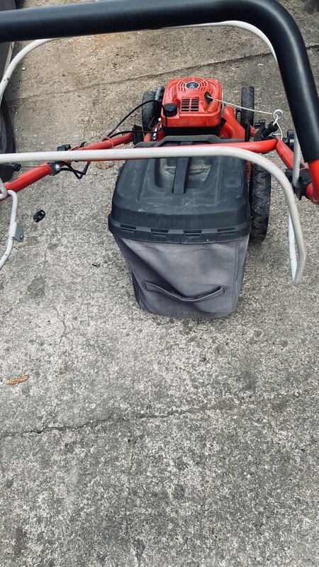 Elbląg Kosiarka einhell z napędem
Stan dobry. Sprawna, napędem sprawny. Jeździ kosi