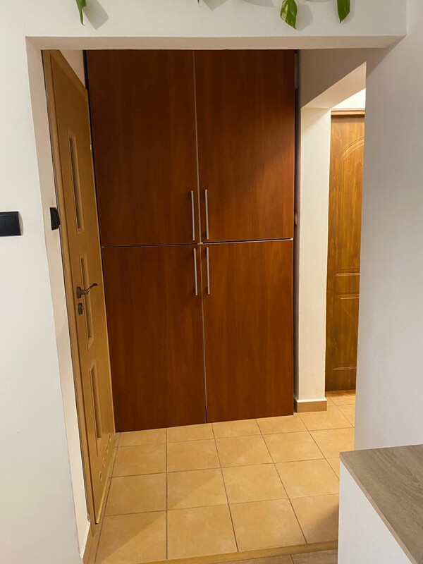 Elbląg Wynajem kawalerki Wynajmę dużą kawalerkę w centrum w pełni wyposażoną na ul.