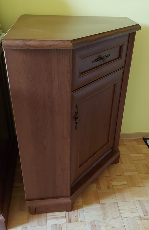 Elbląg Sprzedam szafkę narozną BRW EKOM 1dsn z zestawu segmentowego KENT
stan dobry
Odbiór osobisty
Zapraszam