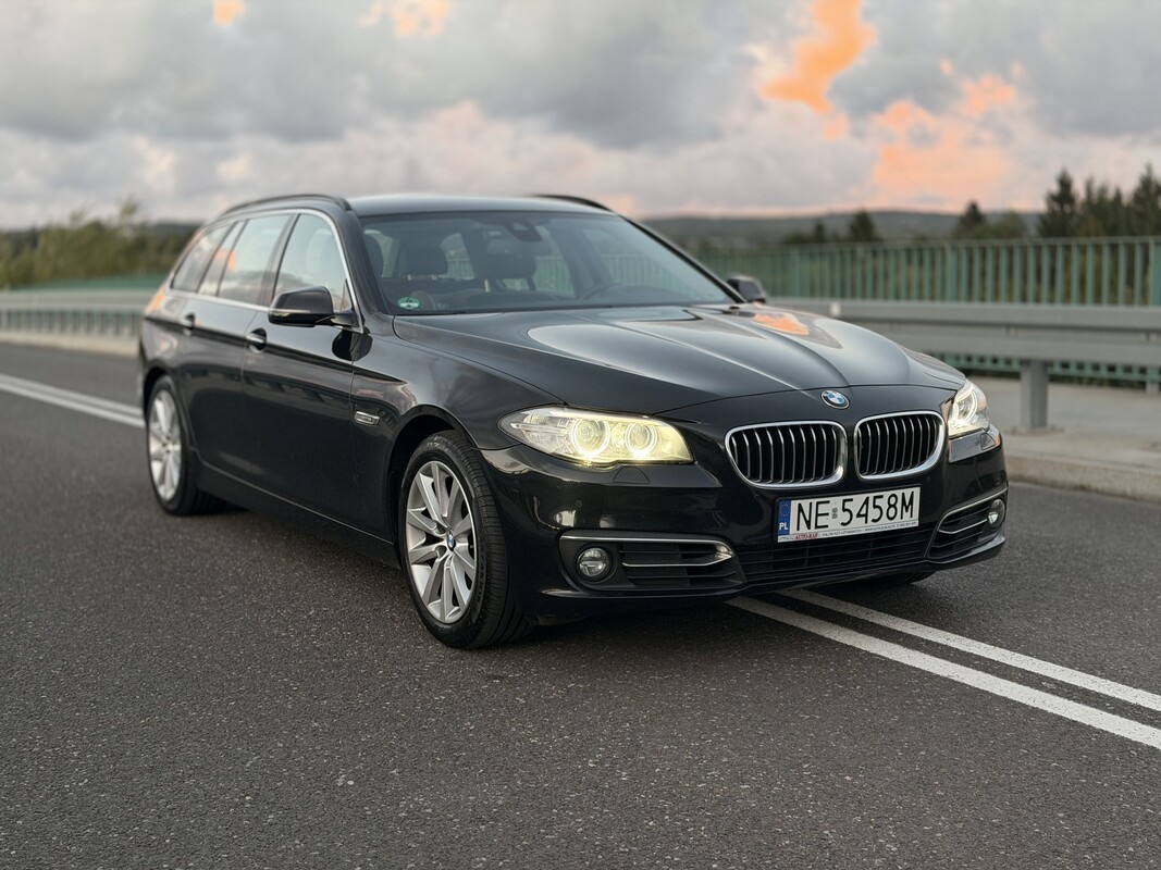 Elbląg BMW Serii 5 F11 520d Luxury Line z 2014 roku, wersja po liftingu, 190 KM, automat.