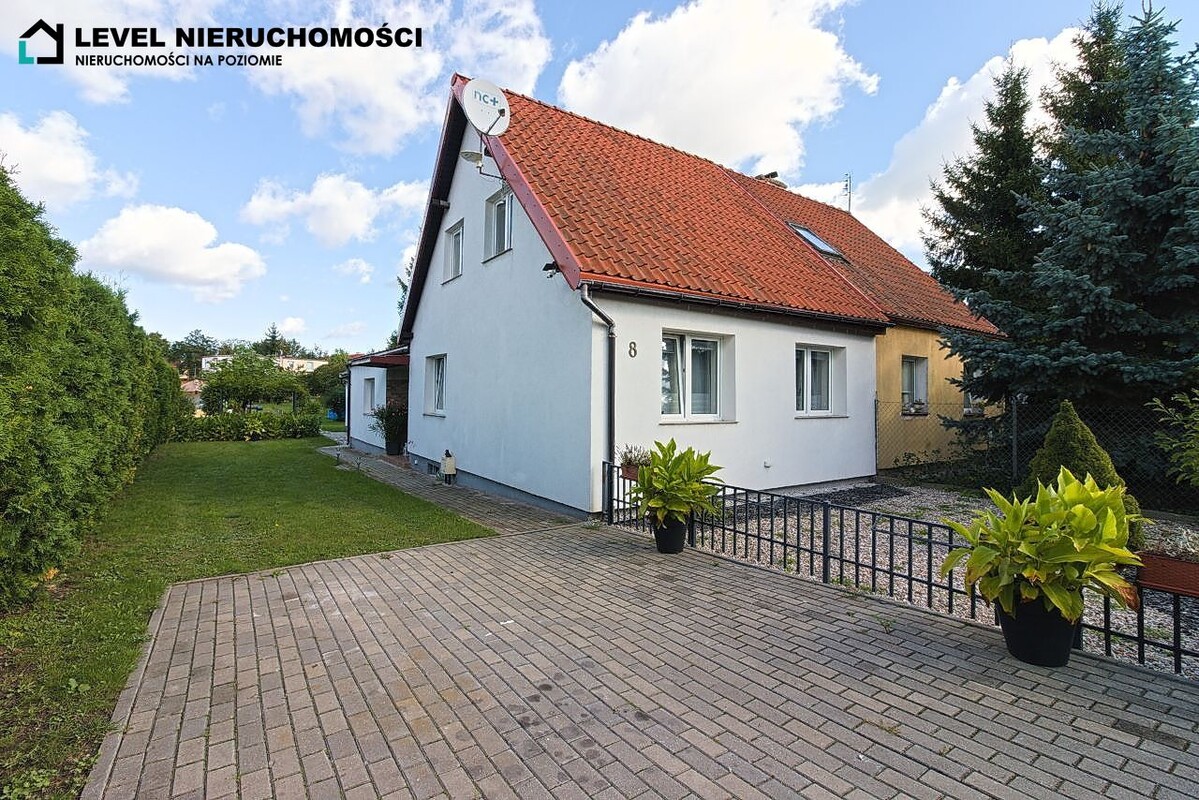 Elbląg LEVEL NIERUCHOMOŚCI Dom w mieście z dużą działką ul. Idzikowskiego NIERUCHOMOŚCI NA POZIOMIE