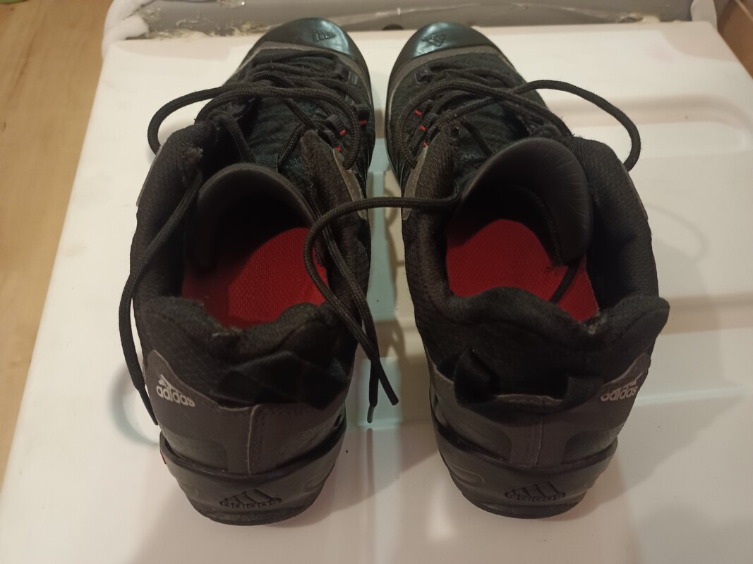 Elbląg Sprzedam buty
Adidas Terrex Swift Solo w kolorze czarnym, rozmiar 46
Buty w stanie dobry plus.