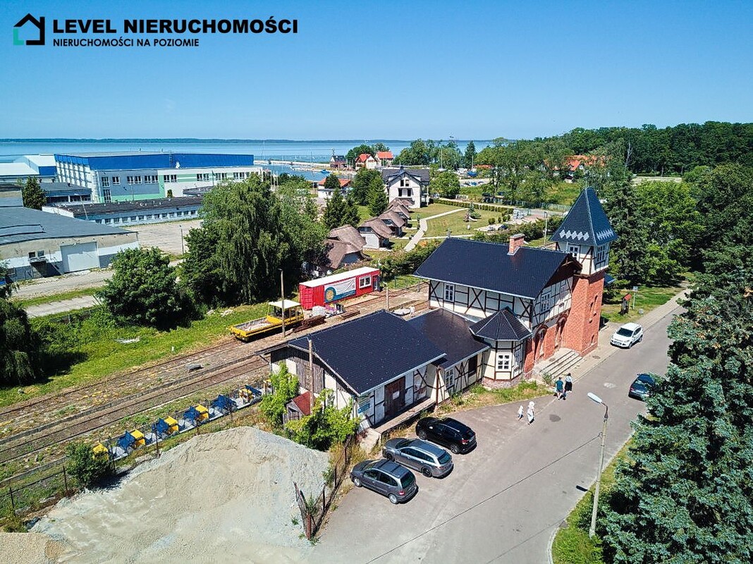 Elbląg LEVEL NIERUCHOMOŚCI Dawny dworzec w Tolkmickuul. Morska NIERUCHOMOŚCI NA POZIOMIE