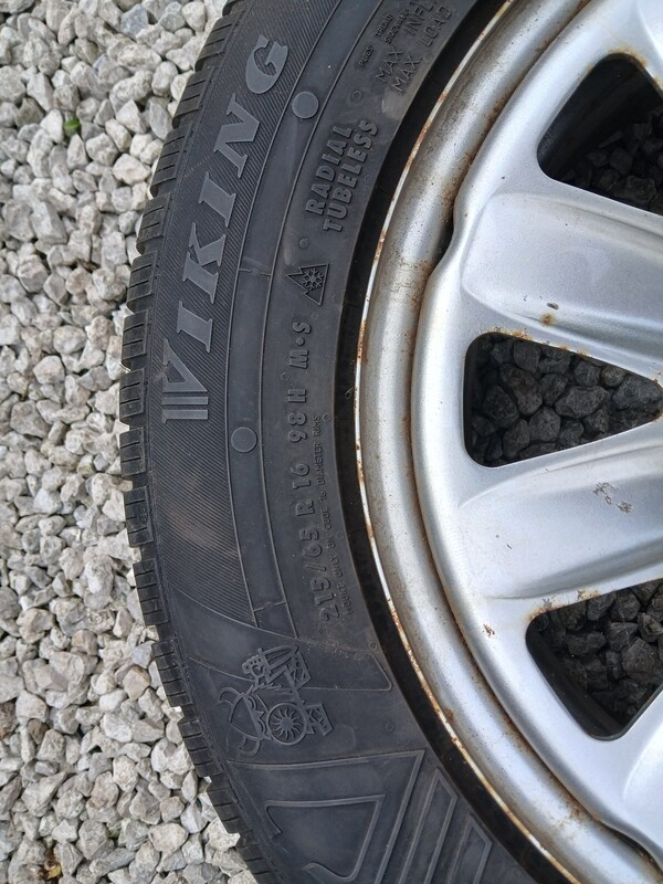 Elbląg Opony zimowe 215/65 R16 na felgach stalowych Dacia Duster