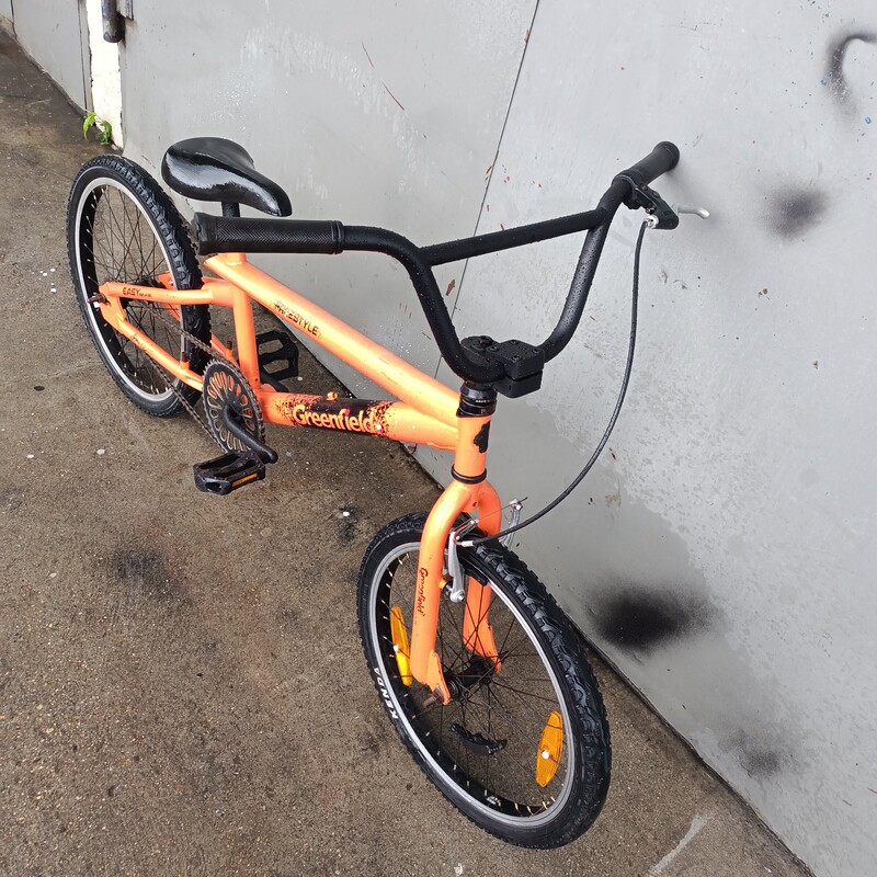 Elbląg Sprzedam rower BMX z Niemiec koła 20 cali.