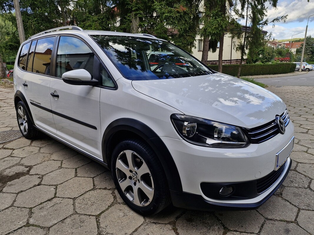 Elbląg Volkswagen Touran Cross1.6 TDIModel 2014KlimatronikAlufelgiKupiony w Polskim Salonie