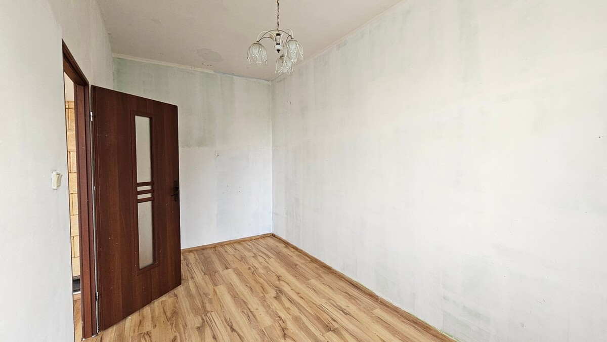 Elbląg BIURO NIERUCHOMOŚCISZULC& SZULCNA SPRZEDAŻMieszkanie - Elbląg ul. ŻeromskiegoPowierzchnia: 40 m2Mieszkanie