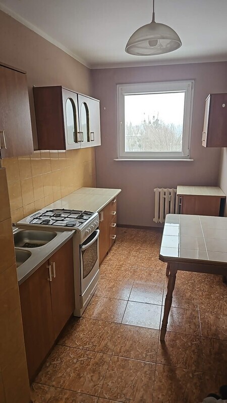 Elbląg DOM NIERUCHOMOŚCIOFERUJEMY NA SPRZEDAŻMIESZKANIE 3&nbsp; POKOJOWEMOŻLIWOŚĆ PRZEROBIENIA NA 4 POKOJEPow. &nbsp;