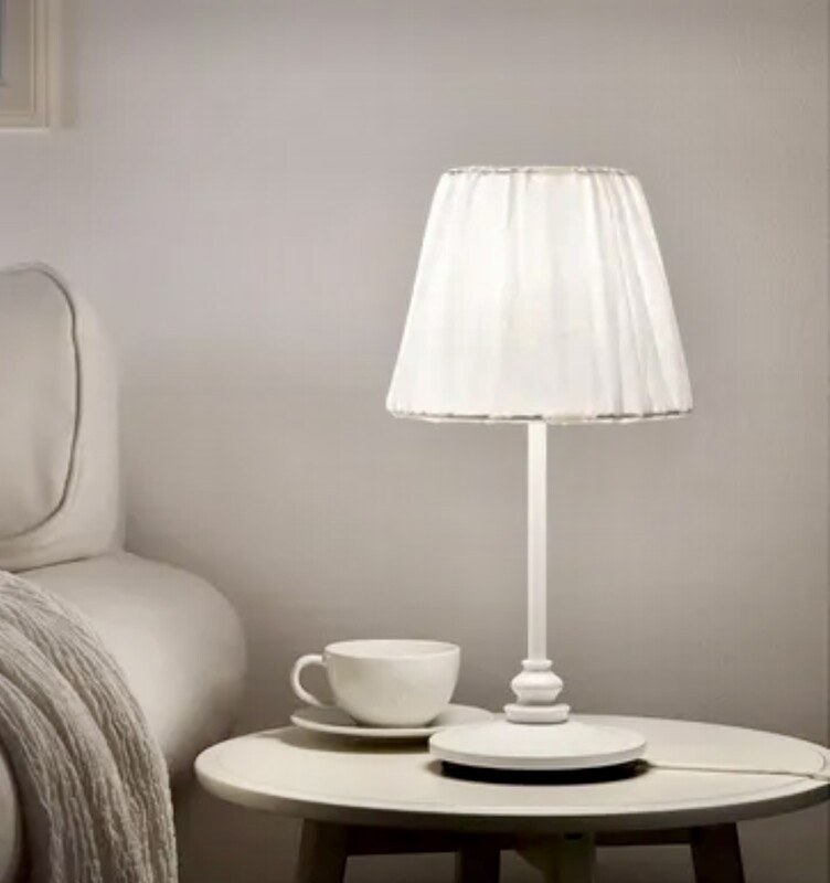 Elbląg SPRZEDAM Nowa fabrycznie zapakowana ÖSTERLO lampa stołowa/nocna IKEA Posiadam 2 sztuki Cena dotyczy jednej lampy